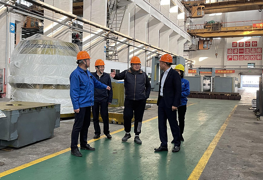 【291】市工商聯(lián)黨組書記王楓、浙江科技學(xué)院機械與汽車學(xué)院院長張云等嘉賓來電滾筒公司參觀考察.jpg